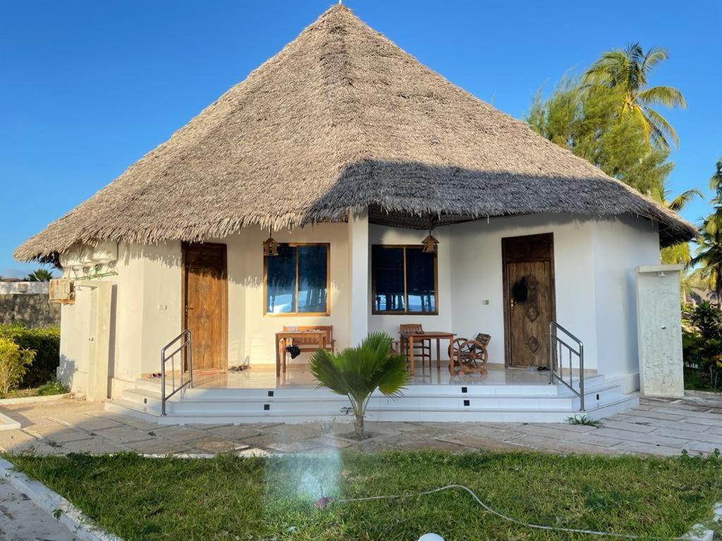 Jambo Beach Hotel Paje Kültér fotó